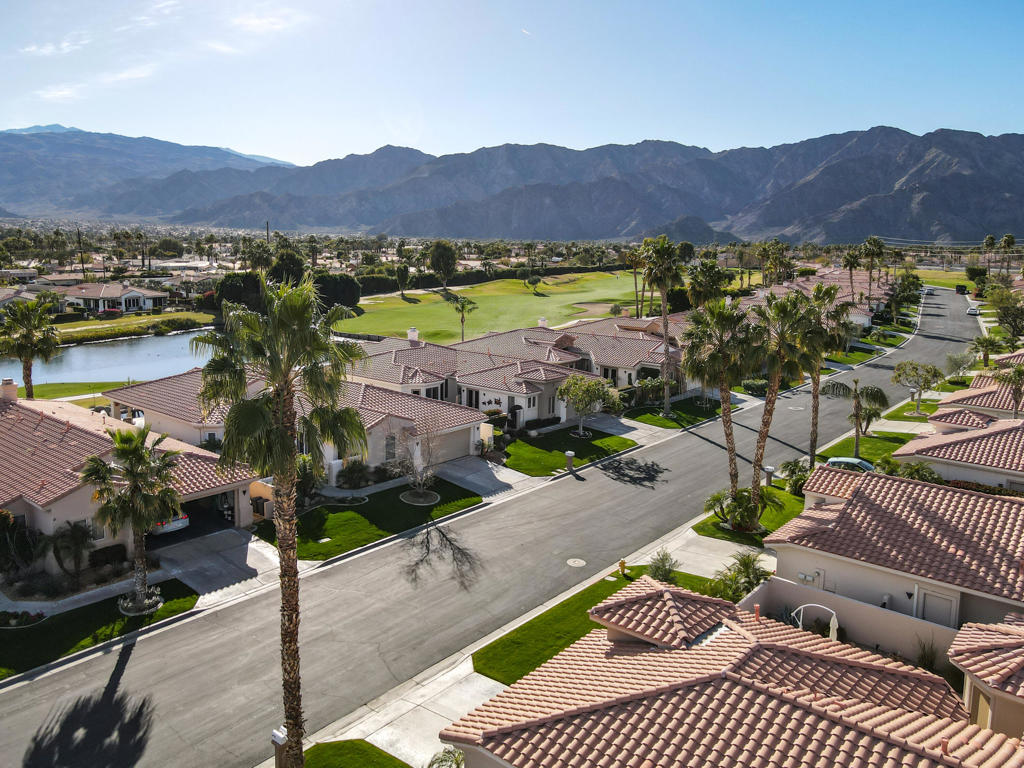 La Quinta Fairways - Residential