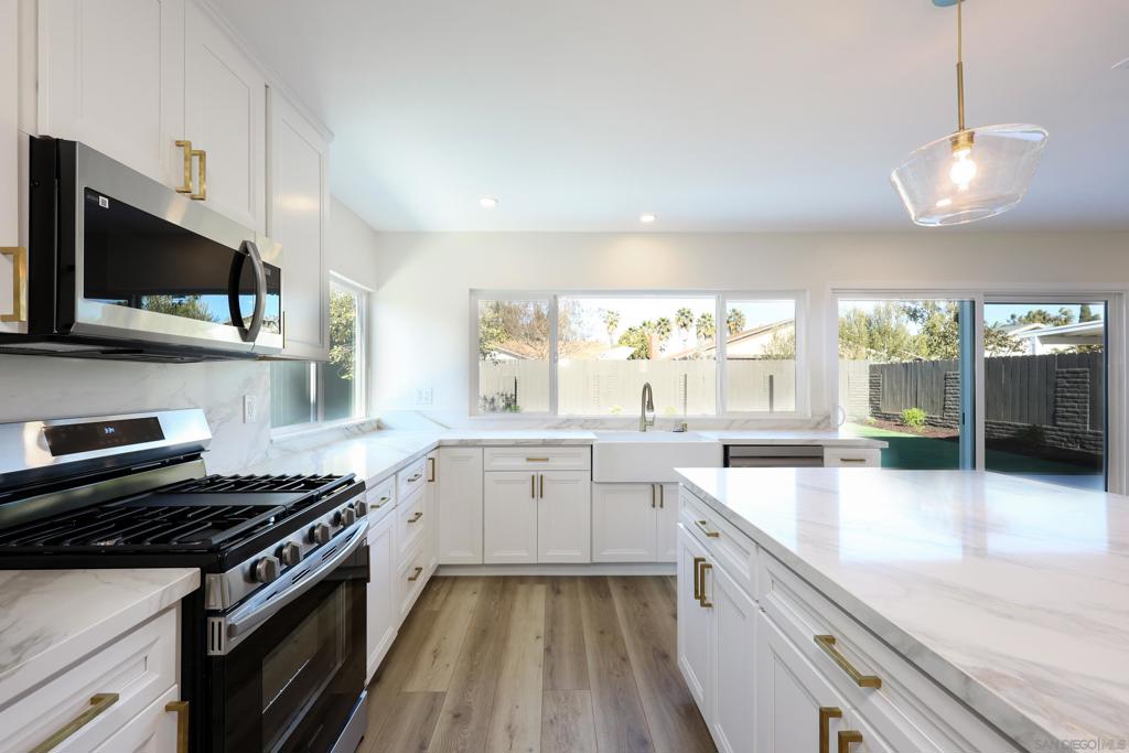 8686 Perseus Rd
