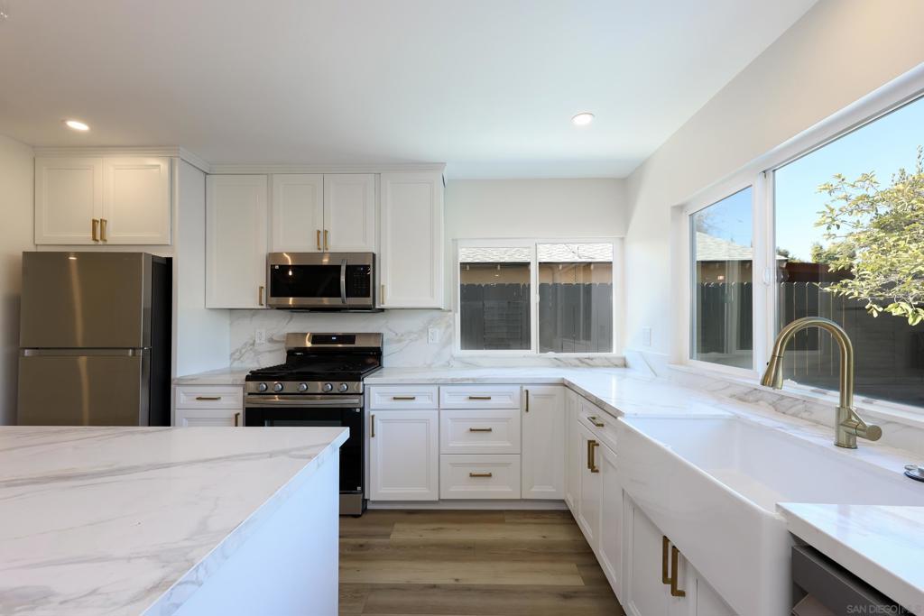 8686 Perseus Rd