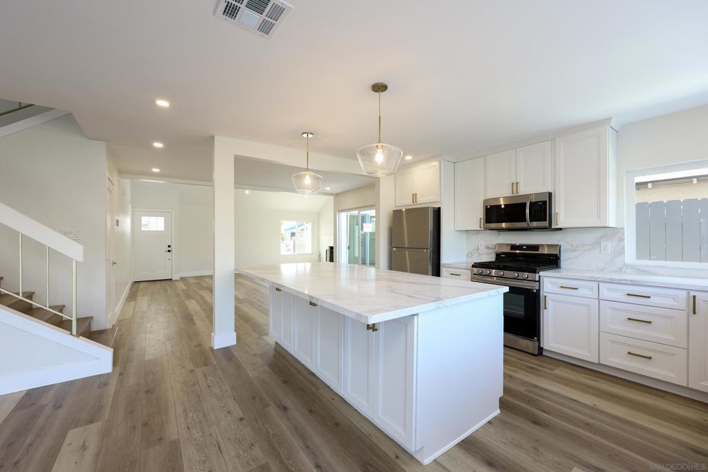 8686 Perseus Rd