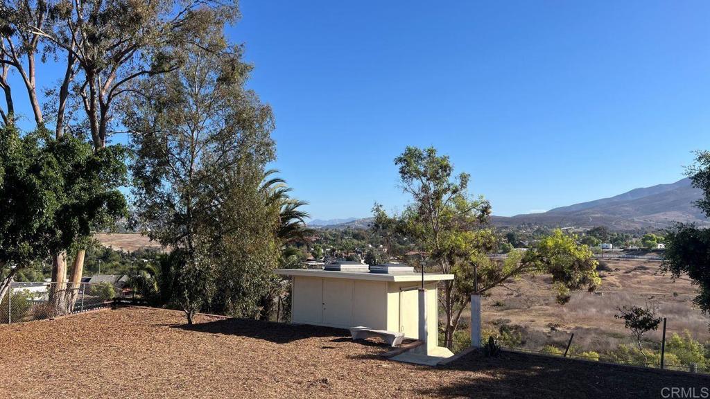 3649 Country Trail