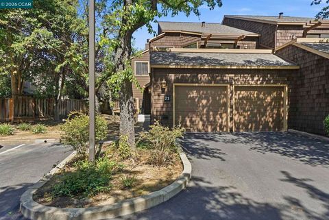 Photo of 21 Royston Walk, Pleasant Hill, CA 94523 (MLS # 41129932)