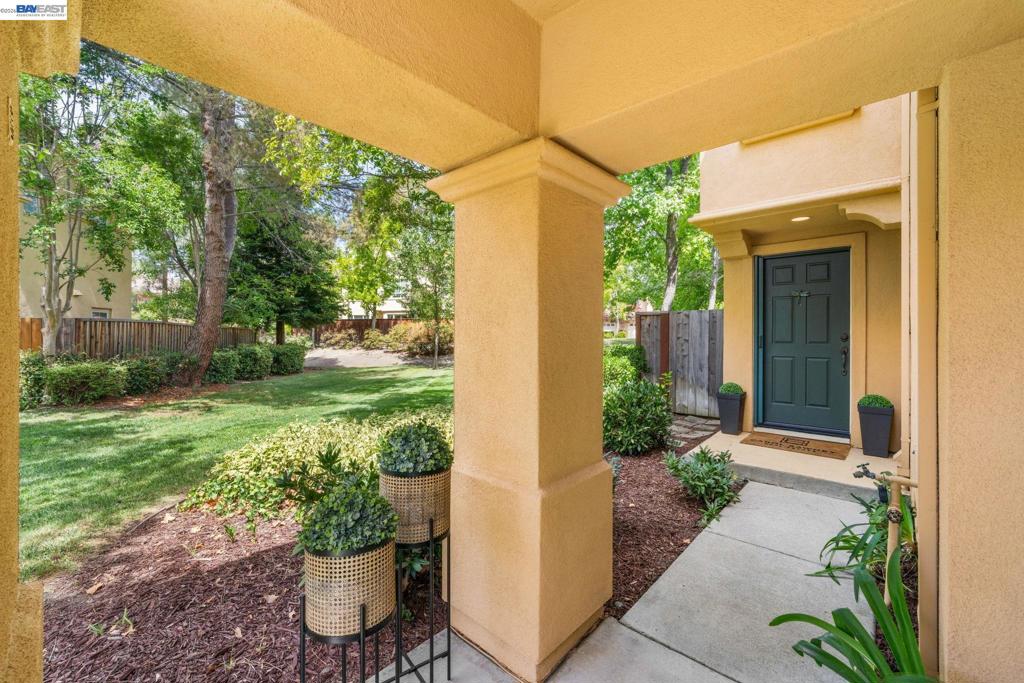 7633 Stellaria Ln
