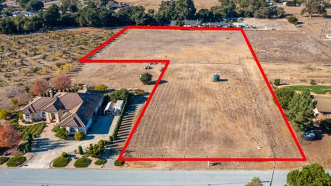 Photo of 0 Bannister Avenue, Gilroy, CA 95020 (MLS # ML82065831)