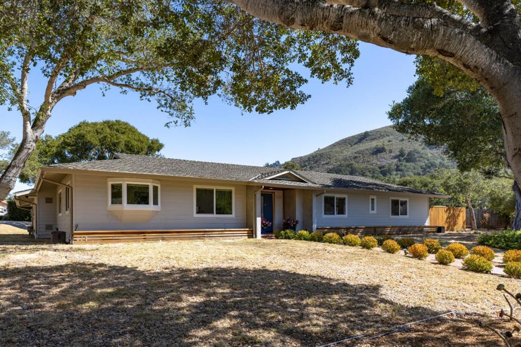 10148 Blue Larkspur Lane