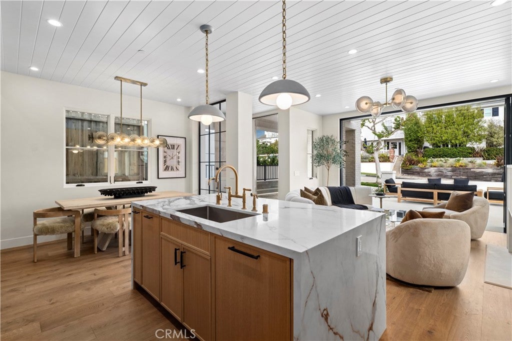 715 Poinsettia, Corona Del Mar CA 92625 - Photo 8