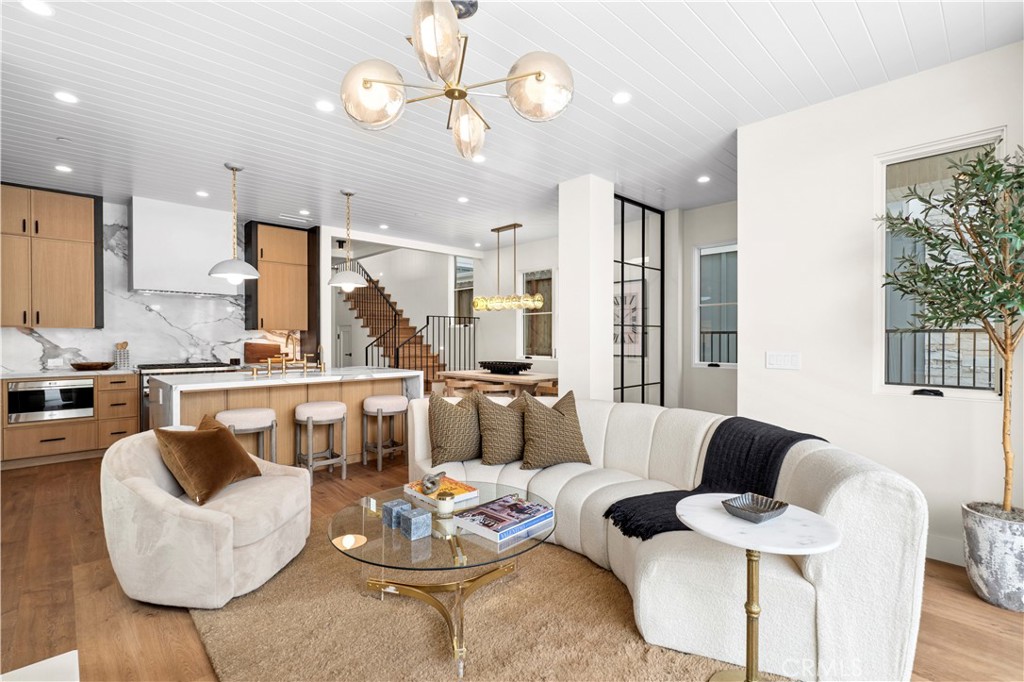 715 Poinsettia, Corona Del Mar CA 92625 - Photo 7