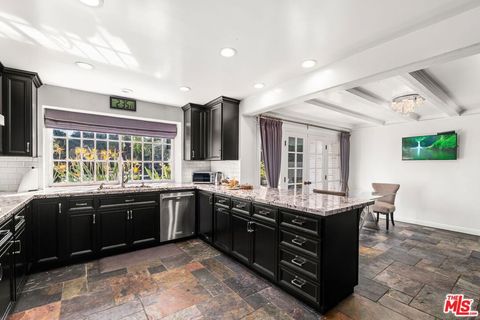 Tiny photo for 17437 Tarzana Street, Encino, CA 91316 (MLS # 26655007)