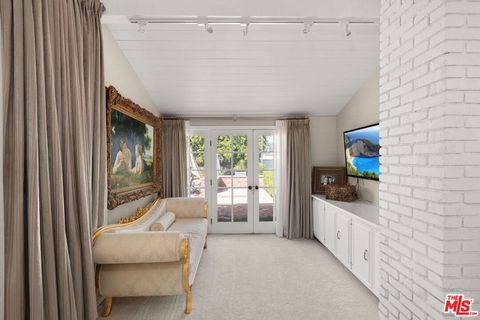 Tiny photo for 17437 Tarzana Street, Encino, CA 91316 (MLS # 26655007)