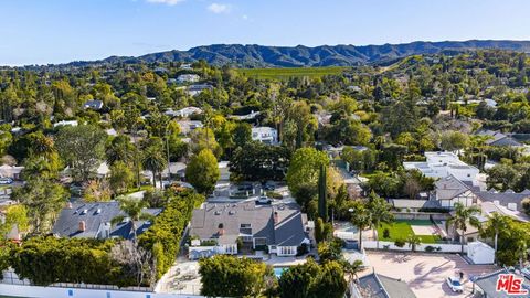 Tiny photo for 17437 Tarzana Street, Encino, CA 91316 (MLS # 26655007)