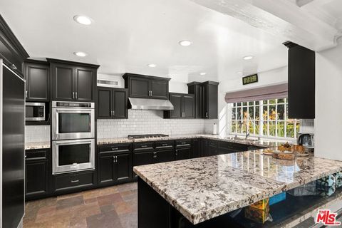 Tiny photo for 17437 Tarzana Street, Encino, CA 91316 (MLS # 26655007)