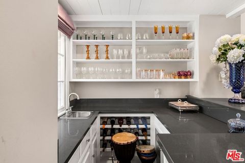 Tiny photo for 17437 Tarzana Street, Encino, CA 91316 (MLS # 26655007)