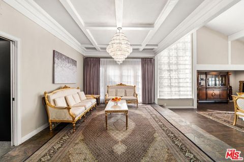 Tiny photo for 17437 Tarzana Street, Encino, CA 91316 (MLS # 26655007)