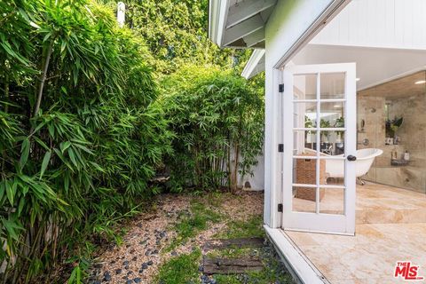 Tiny photo for 17437 Tarzana Street, Encino, CA 91316 (MLS # 26655007)