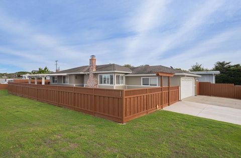 Photo of 8507 Laguna Place, Moss Landing, CA 95039 (MLS # ML82030452)