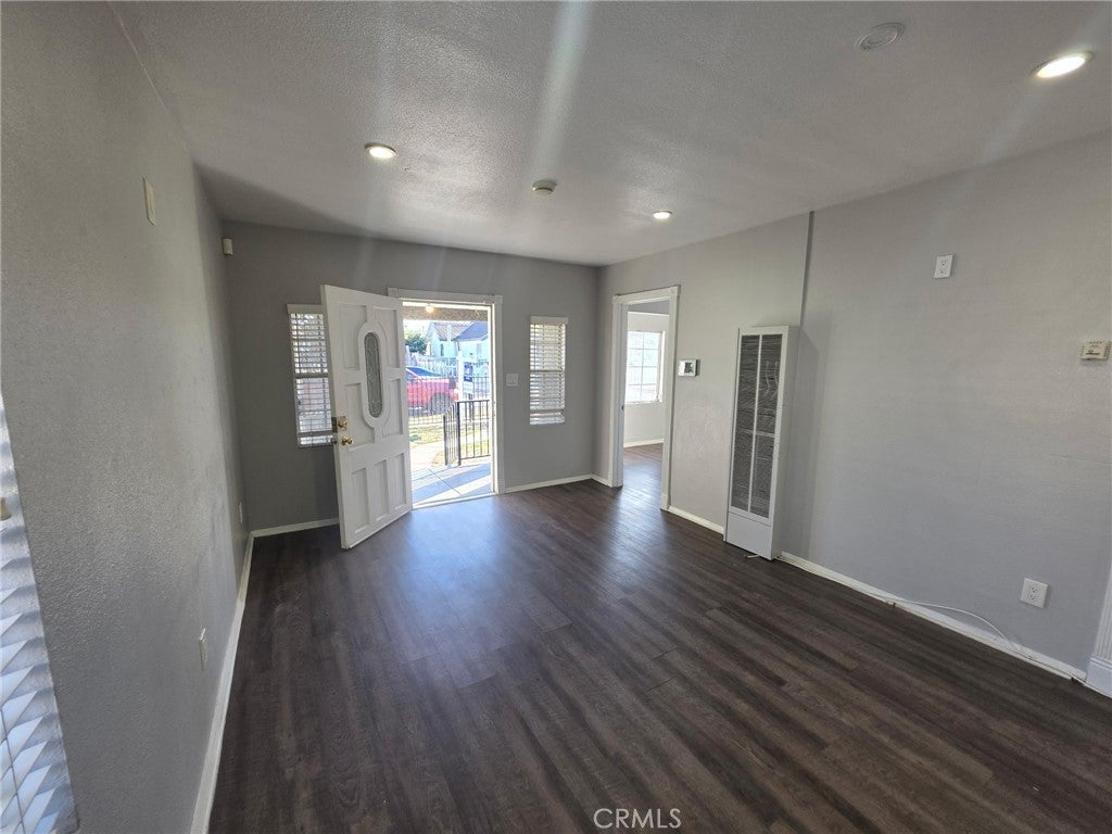 135 W 87th Place