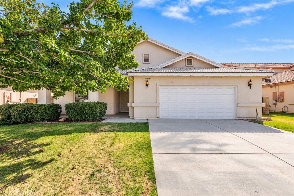 Photo of 43934 Amy Court, Lancaster, CA 93535 (MLS # SR26188108)
