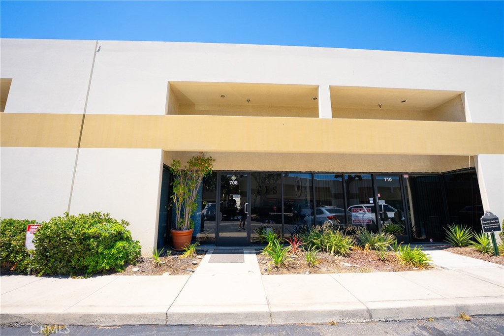 Looking for a centrally located building for your business? This building is in the heart of Rancho Cucamonga with easy access to freeways, restaurants, shopping, and the post office. This unit is approximately 1,385 square feet, with a reception area that is welcoming and spacious with natural light; perfect for greeting clients and visitors. Featuring 3 private offices plus a break room with newer carpet and paint done in 2021. The back office was two offices and the wall was opened up to make one larger back office. It could easily be converted back to 2 separate office spaces. The break room and bathroom had new Vinyl flooring installed in 2021. The AC unit was replaced in 2023. The spacious back warehouse is approximately 31x19ft. and features epoxy flooring and a 10x12ft. roll-up door for easy access; as well as 220v 3-phase power, catering to a variety of industrial needs. With modern updates and a functional layout, this building is ready to support your business needs. Whether you're in need of office space, warehouse/storage, or both, this property offers the ideal setup for efficiency and growth.
The HOA maintains the roof, exterior of building and landscaping.