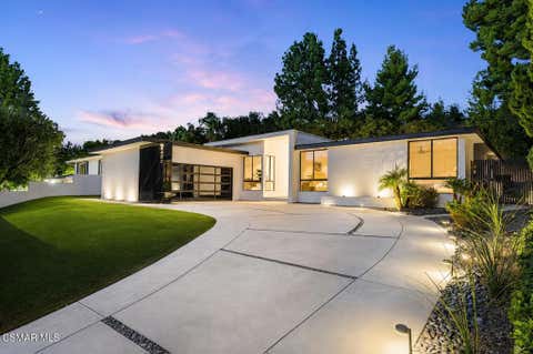 Photo of 4400 Topanga Canyon Boulevard, Woodland Hills, CA 91364 (MLS # 226003717)