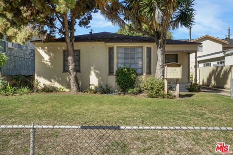 Photo of 12609 Mitchell Avenue, Los Angeles, CA 90066 (MLS # 25619167)