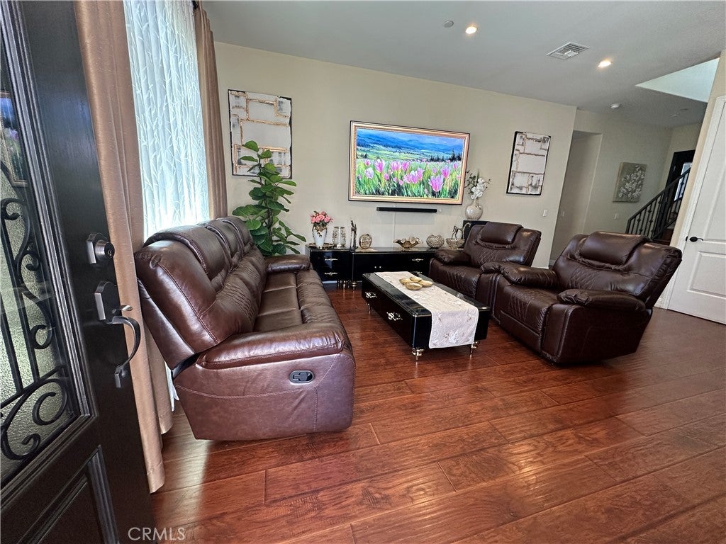 7611 Lilly Way Way, North Hollywood CA 91605