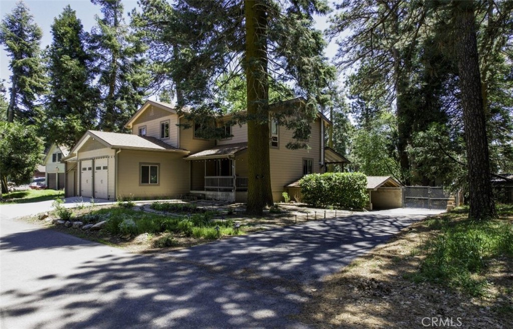21645 Jobs Peak Road