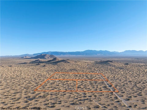 Photo of 220 E Avenue P5, Palmdale, CA 93550 (MLS # OC26217895)