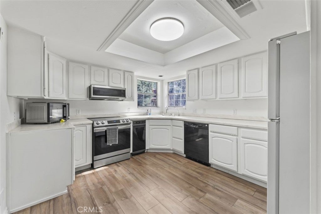 2411 Glacier Drive