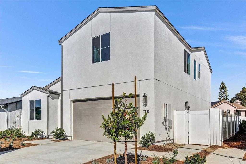 7636 Acama Street