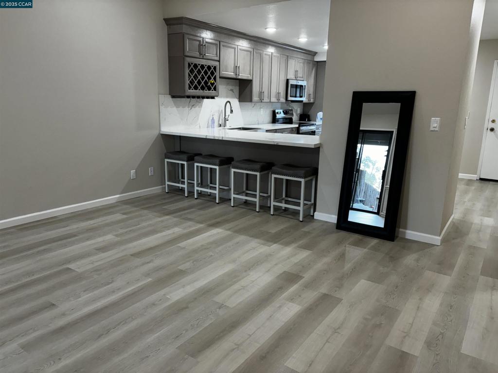 216 Westview Drive