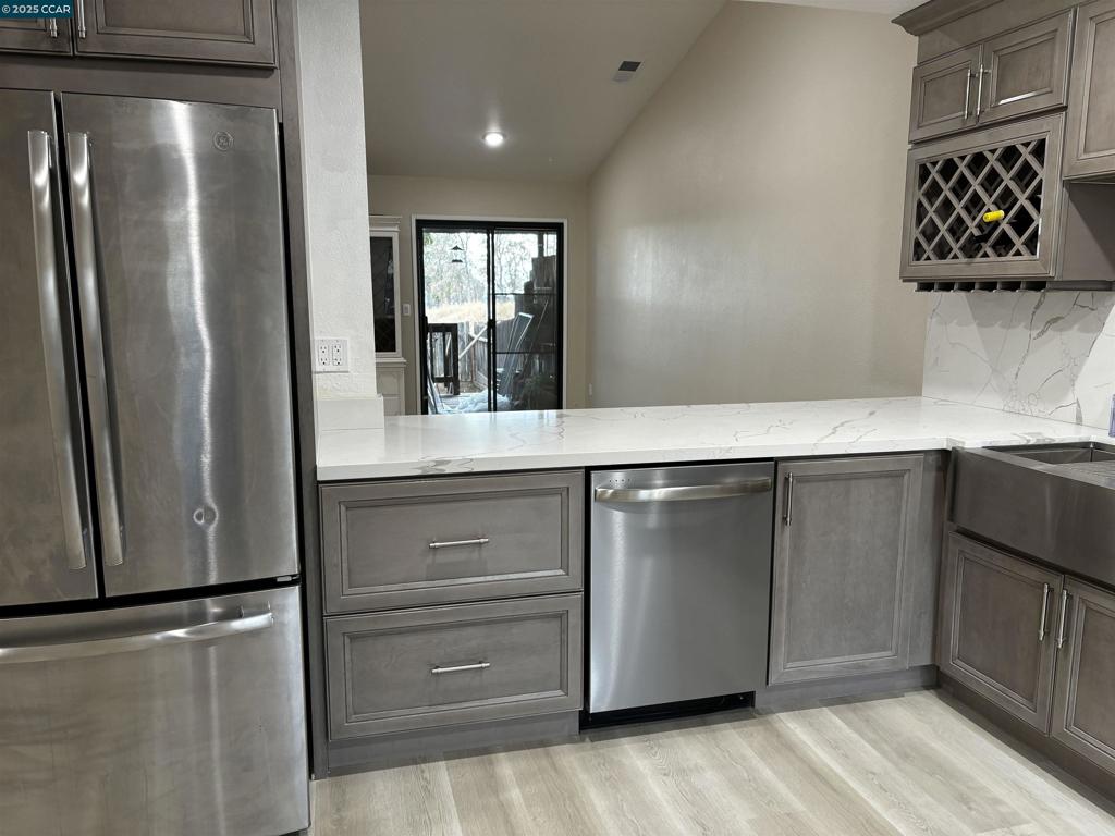 216 Westview Drive