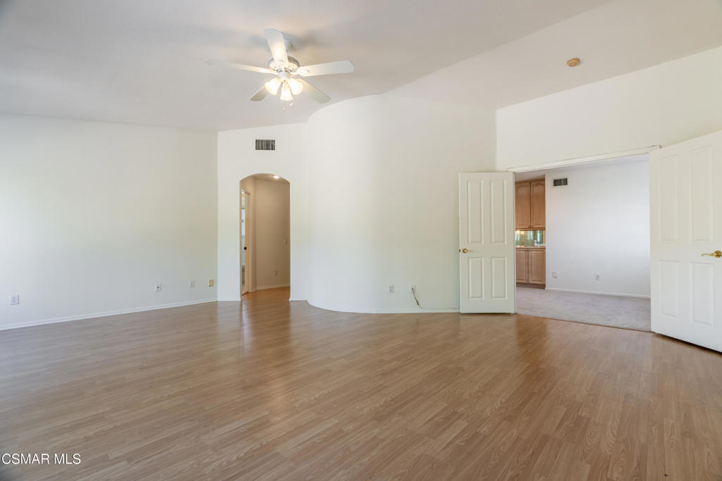 Executive I / Rancho Conejo-390 - 1004342 - Residential Lease