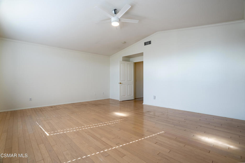 Executive I / Rancho Conejo-390 - 1004342 - Residential Lease