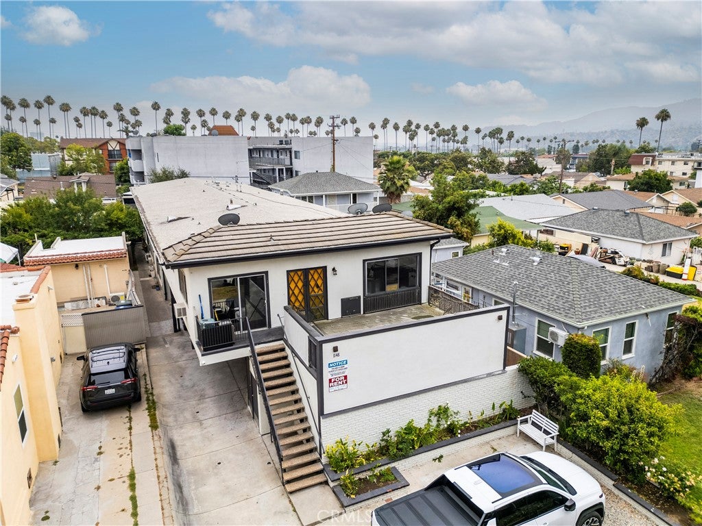 1148 Thompson
