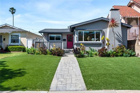 Photo of 413 N Paulina Ave, Redondo Beach, CA 90277 (MLS # SB26056879)