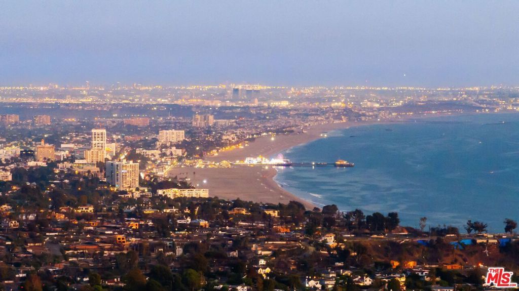 Photo of 1058 Vista Grande Drive, Pacific Palisades, CA 90272 (MLS # 25525119)