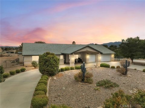 9915 Le Panto Phelan CA 92371