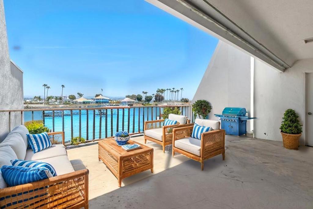 38 Antigua Ct