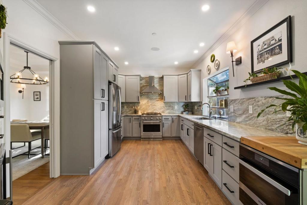8 Sequoia Court