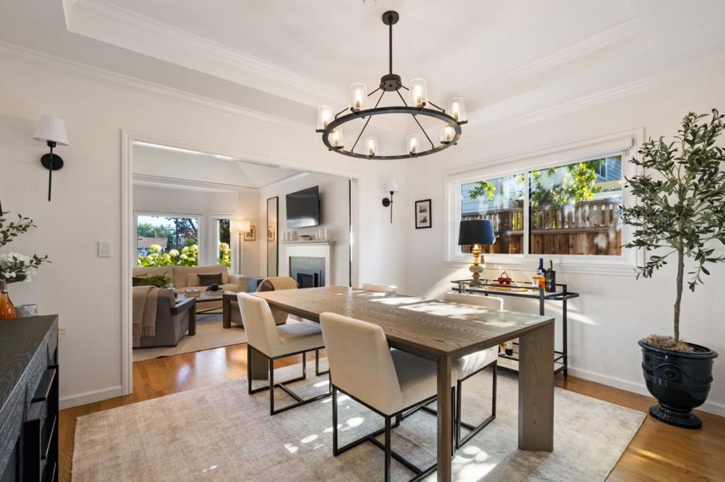 8 Sequoia Court