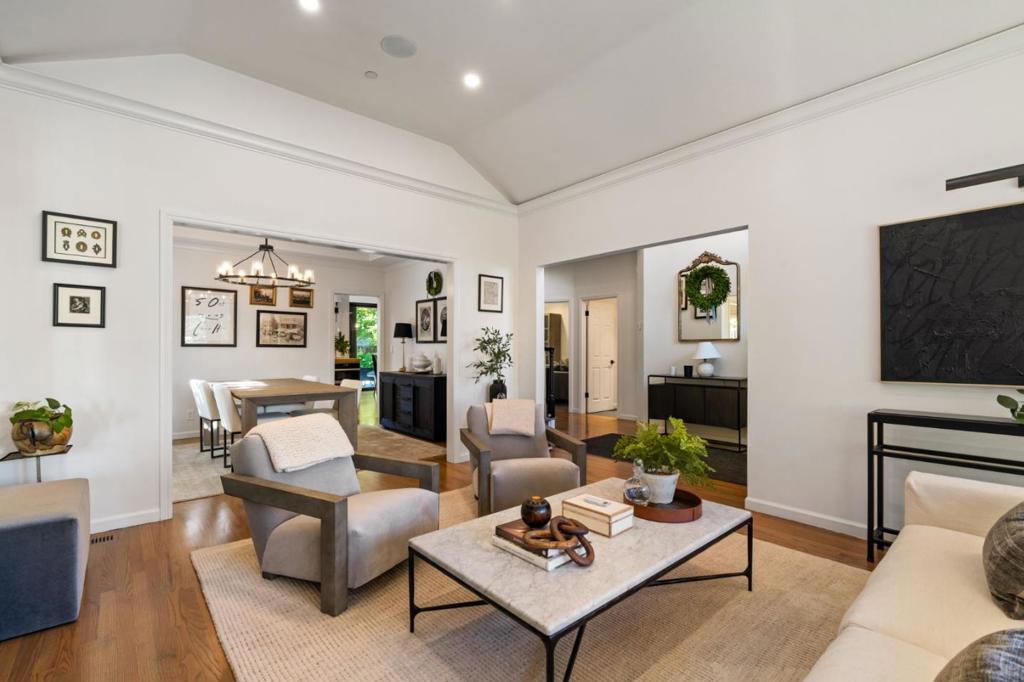 8 Sequoia Court