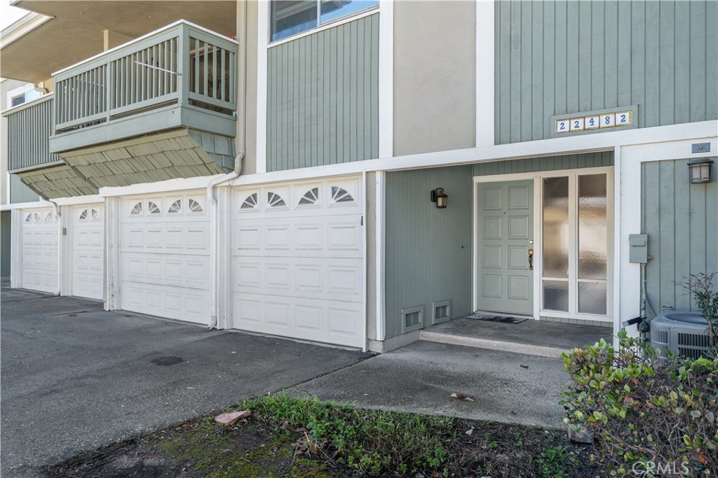 22482 Caminito Esteban