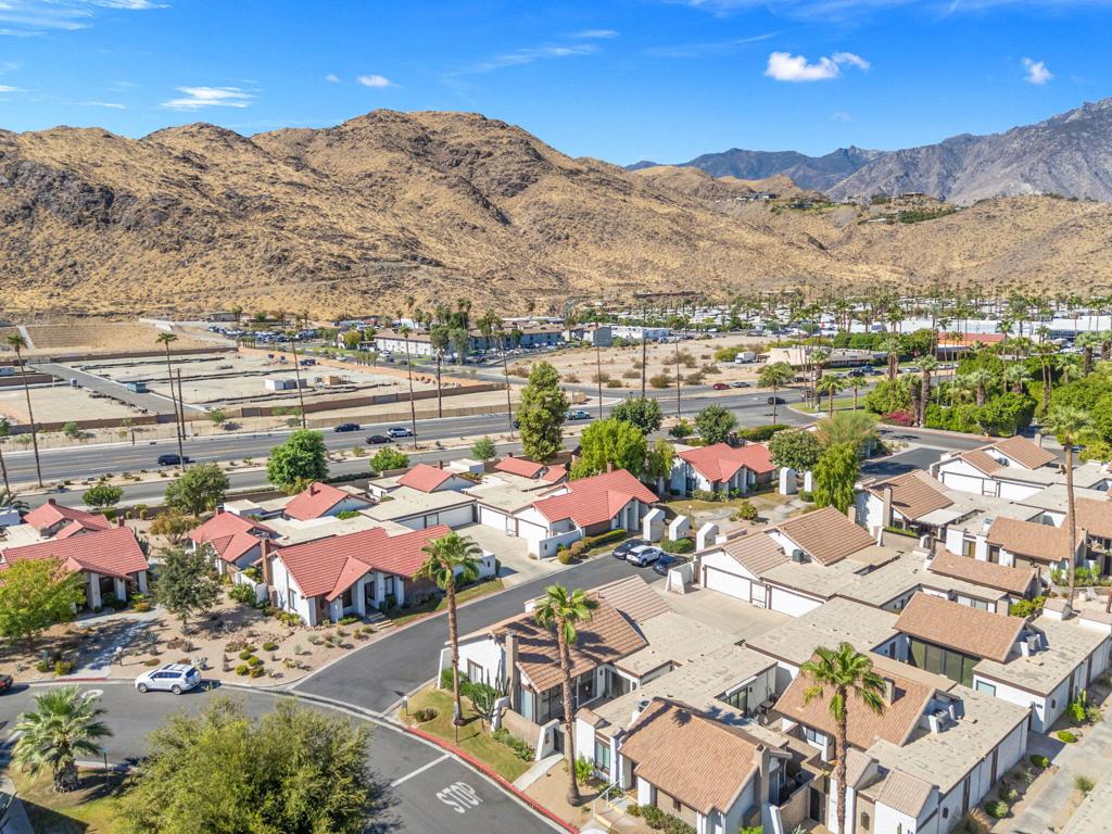 2467 Miramonte Circle W A