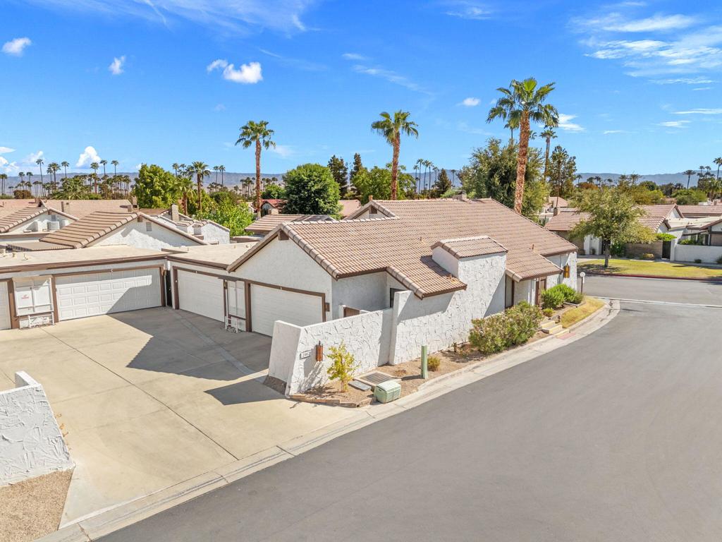 2467 Miramonte Circle W A