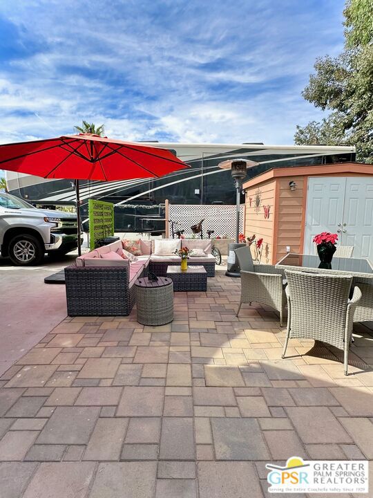 Desert Shadows Rv Re - Residential Lease