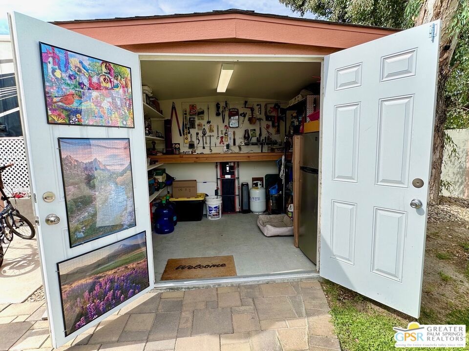 Desert Shadows Rv Re - Residential Lease