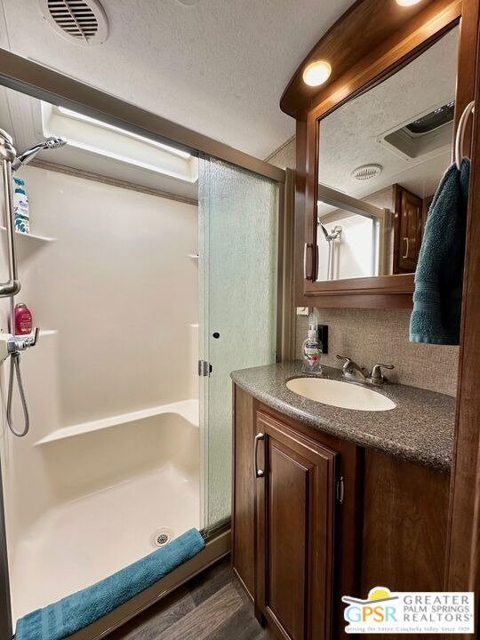 Desert Shadows Rv Re - Residential Lease