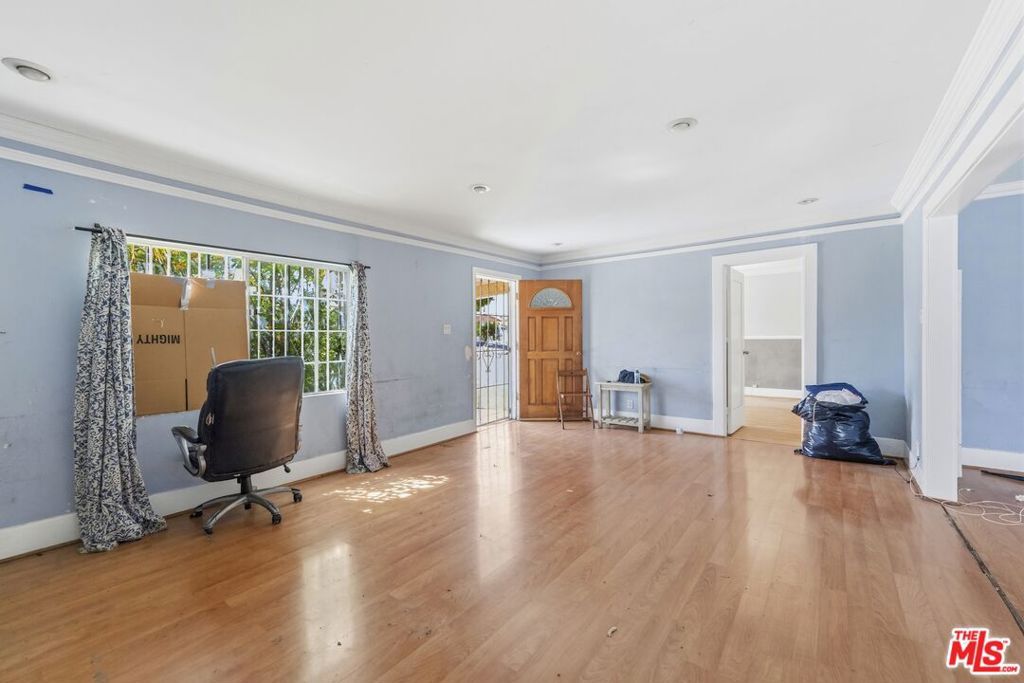 Photo of 20506 Catalina Street, Torrance, CA 90502 (MLS # 26792963)
