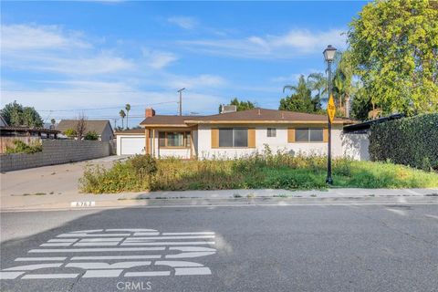 Photo of 6762 Rainier Court, Riverside, CA 92506 (MLS # WS26004954)