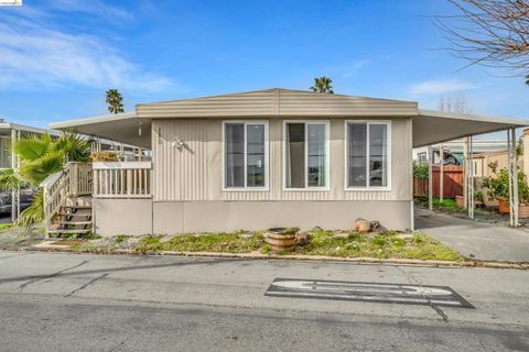 180 180 Algiers Circle Pacheco CA 94553